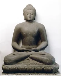 Amitabha z Borobudur (andezyt)
