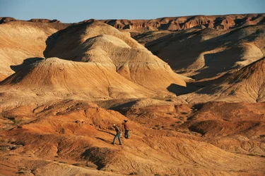 Sceny wokół Wu Cai Wan na pustyni Gobi, Xinjiang, zachodnie Chiny, 2007 (zdjęcie)