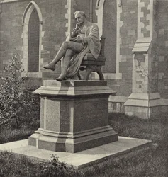 Statua Guinnessa, St. Patrick