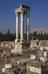 Tetrapylon, Okres Umajjadów (661-750)