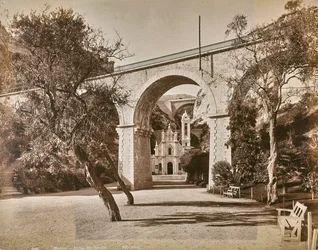 Album "Genua i Piza": Kaplica Sainte Dévote w Monako, ok. 1880-90 (zdjęcie czarno-białe)