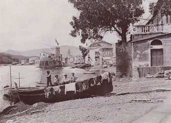 Włochy: Rapallo, port (zdjęcie czarno-białe)