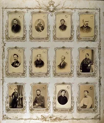 Risorgimento: portrety Tysiąca (lub Czerwonych Koszul), który uczestniczył w wyprawie Giuseppe Garibaldiego. 1860-1861 Studio Pavia Geny. Museo del Risorgimento w Rzymie