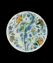 Talerz imitujący ceramikę turecką (iznik)