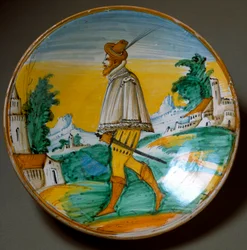 Młody strzelec. Ceramiczny talerz wykonany w Viterbo we Włoszech. Koniec XVI wieku. Florencja, Museo Nazionale del Bargello
