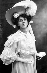 Dora Barton 1884-1966, angielska aktorka, 1900.