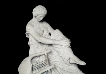 Safona (lub Sapho, VII wiek p.n.e.), grecka poetka starożytności. Marmurowa rzeźba Jamesa Pradiera (1790-1852)