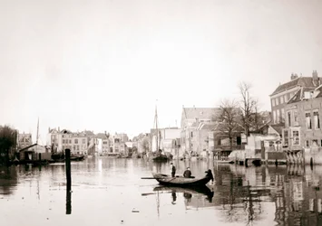Łódź na kanale, Dordrecht, Holandia, 1898.