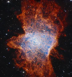Teleskop Webb należący do NASA rejestruje szczegóły złożonej mgławicy planetarnej