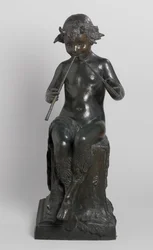 Siedzący faun
