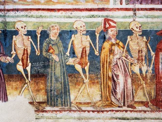 Kościół obronny Hrastovlje, Kościół Trójcy Świętej, Śmierć towarzysząca biskupowi i mnichowi, Taniec Śmierci (1490), fragment fresków Janeza Iz Kastvy, Słowenia