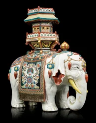 Słoń w stylu Kakiemon