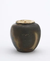 Pojemnik na herbatę, typ imo-no-ko, prefektura Aichi, okres Edo (ceramiczny)