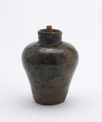 Pojemnik na herbatę w kształcie słoika, używany jako butelka na granulki cukierków, prefektura Aichi, okres Edo (ceramiczny)