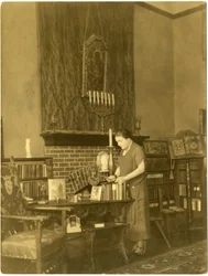 Fanny Hurst, ok. 1909-28 (zdjęcie żelatynowo-srebrowe)