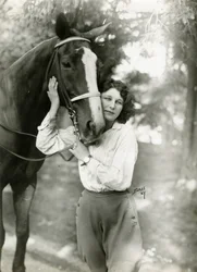 Judith Anderson, ok. 1917-24 (fotografia żelatynowa srebrna)
