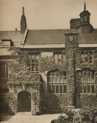 Wielka Sala, w której jedzą bracia z Charterhouse, c1935.