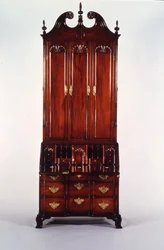 Biurko i regał Nicholas Brown Chippendale w formie bloku i skorupy, ok. 1760-70 (mahoń)