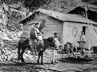 Mandaryn wojskowy na koniu, ok. 1871 r.