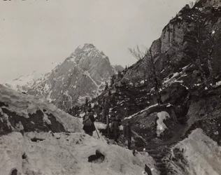 Album "Moja wojna światowa - wspomnienia Frontu Południowo-Zachodniego w Karyntii, Włochy, Trentino-Górna Adyga) 31.03.1915-12.11.1918 - Wiedeń Josefa Zohlego": Rosskofel (Monte Cavallo) (