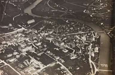 Album "Moja wojna światowa - wspomnienia Frontu Południowo-Zachodniego w Karyntii, Włochy, Trentino-Alto Adige) 31.03.1915-12.11.1918 - Josef Zohles Vienna": widok arialny Villaco (b/w