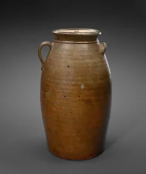 Churn, ok. 1870-1900 (kamionka szkliwiona)