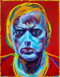 Wyrazisty portret twarzy w odcieniach błękitu
