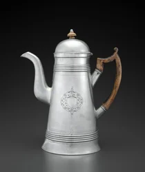 Kawiarka, ok. 1814-1825 (cyna, drewno)