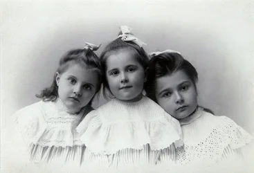 Portret dzieci, Baku, Azerbejdżan, 1909.