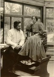 Autor Leonid Andreyev z żoną Aleksandrą Michajłowną (zdjęcie czarno-białe)