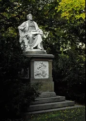 Pomnik w hołdzie austriackiemu kompozytorowi Franzowi Peterowi Schubertowi (1797-1828). Rzeźba Karla Kundmanna (1838-1919) 1872. Wiedeń, Stadtpark, Austria