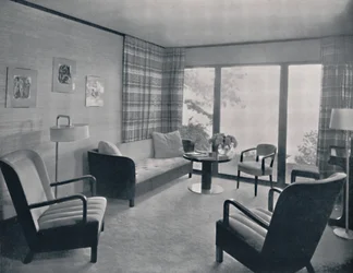 „Salon domu zaprojektowanego przez Howarda T. Fishera dla panny Ruth Page”, 1935