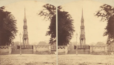 Grupa 8 wczesnych stereograficznych widoków brytyjskich pomników, pomników i grobowców, 1850-1910