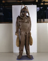 Model sprzętu nurkowego wykonany według modelu zaprojektowanego przez Leonarda da Vinci (Leonardo da Vinci)