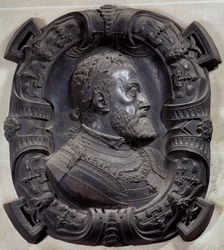 Portret profilowy cesarza Karola V (1500-1558)”” Płaskorzeźba z brązu rzeźbiona Leone Leoni (1509-1590). Paryż, Luwr