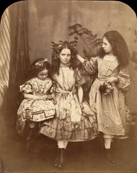 Flora Rankin, Irene MacDonald i Mary Josephine MacDonald w Elm Lodge, lipiec 1863.