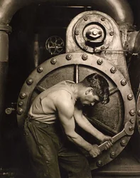 Mechanik elektrowni, ok. 1924