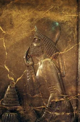 Urzędnik Medów oddający hołd królowi Dariuszowi I, ok. 515 pne, ulga ze Skarbca Persepolis, Iran