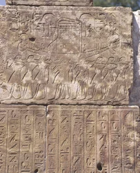 Paleografia - Egipt - Karnak (światowe dziedzictwo UNESCO)