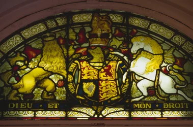 Witraż z herbem królewskim Wielkiej Brytanii, Theatre Royal, Drury Lane
