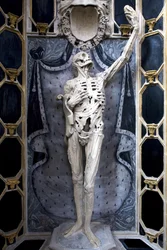 Flayed, czyli szkielet