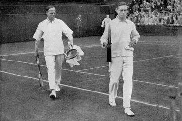 Książę Yorku i jego partner w deblu, Wing Commander Sir Louis Greig, Wimbledon 1926
