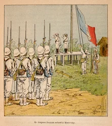 Wojna na Madagaskarze – anegdotyczna historia francuskich ekspedycji z lat 1885-1895 Henri Galli dit Galllichet (1854-1922), zilustrowana przez Louisa Bombleda (1862-1927): Flaga francuska unosi się w Marovoay w 1895 roku, kolekcja prywatna