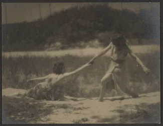 [Tancerze w ogrodzie]