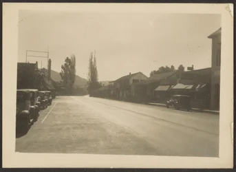 [Scena uliczna]