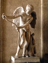 Eros (Kupidyn) z łukiem (1753), replika Erosa z Tespiów autorstwa Lizypa. Muzea Kapitolińskie, Rzym.