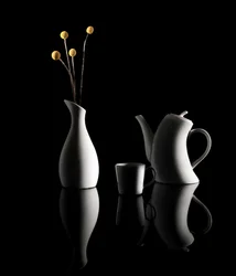 Eleganckie odbicie martwej natury