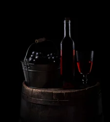 Wino i winogrona „Moody”