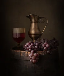 Rustykalna martwa natura z winem
