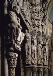 Fragment Portico de la Gloria przedstawiający św. Jakuba, kamień z XII wieku